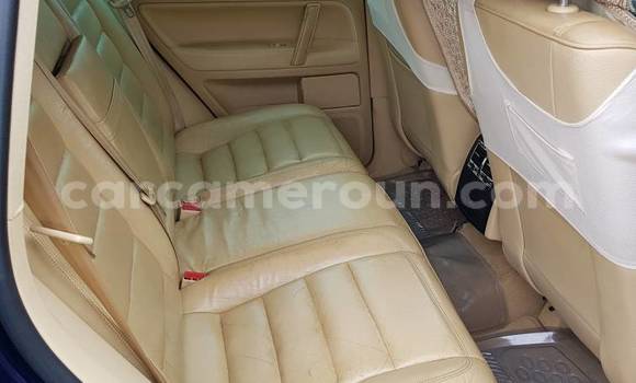 Acheter Occasion Voiture Volkswagen Touareg Bleu à Yaoundé, Central Cameroon Acheter Occasion Voiture Volkswagen Touareg Bleu à Yaoundé, Central Cameroon