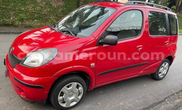 Sayi Na hannu Toyota Yaris Verso Red Mota in Douala a Ƙasar Kamaru Sayi Na hannu Toyota Yaris Verso Red Mota in Douala a Ƙasar Kamaru