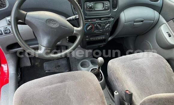 Sayi Na hannu Toyota Yaris Verso Red Mota in Douala a Ƙasar Kamaru Sayi Na hannu Toyota Yaris Verso Red Mota in Douala a Ƙasar Kamaru