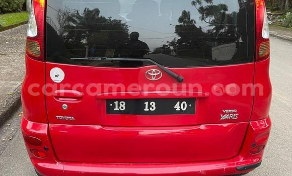 Sayi Na hannu Toyota Yaris Verso Red Mota in Douala a Ƙasar Kamaru Sayi Na hannu Toyota Yaris Verso Red Mota in Douala a Ƙasar Kamaru