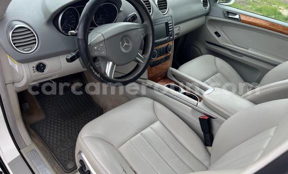 Buy Used Mercedes‒Benz ML–Class White Car in Douala in Littoral Cameroon Buy Used Mercedes‒Benz ML–Class White Car in Douala in Littoral Cameroon