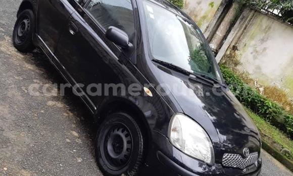 Sayi Na hannu Toyota Yaris Black Mota in Douala a Ƙasar Kamaru Sayi Na hannu Toyota Yaris Black Mota in Douala a Ƙasar Kamaru