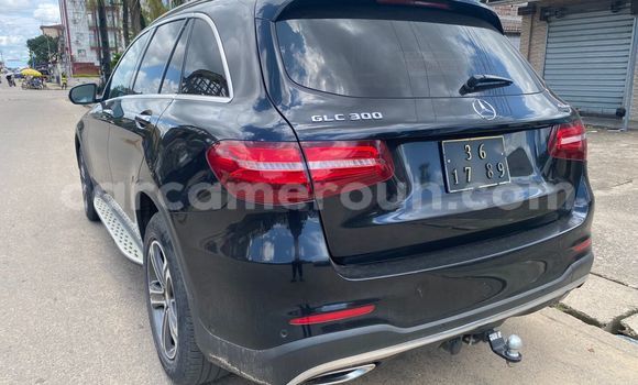 Sayi Imported Mercedes‒Benz GLC Black Mota in Douala a Ƙasar Kamaru Sayi Imported Mercedes‒Benz GLC Black Mota in Douala a Ƙasar Kamaru