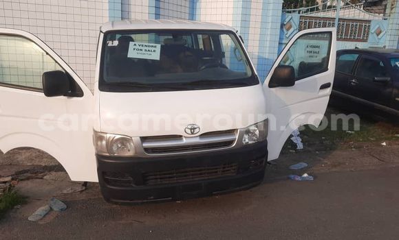 Buy Import Toyota Hiace White Car in Douala in Littoral Cameroon Buy Import Toyota Hiace White Car in Douala in Littoral Cameroon