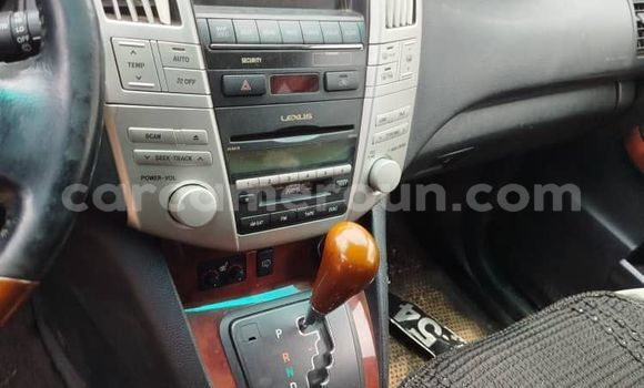 Sayi Imported Lexus RX 350 Azurfa Mota in Douala a Ƙasar Kamaru Sayi Imported Lexus RX 350 Azurfa Mota in Douala a Ƙasar Kamaru