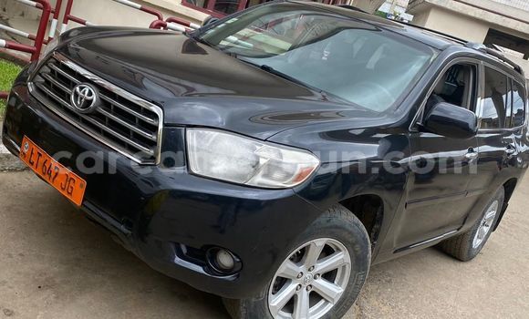Sayi Na hannu Toyota Highlander Black Mota in Douala a Ƙasar Kamaru