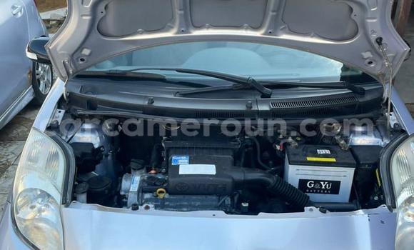 Acheter Import Voiture Toyota Vitz Gris à Douala, Littoral Cameroon Acheter Import Voiture Toyota Vitz Gris à Douala, Littoral Cameroon