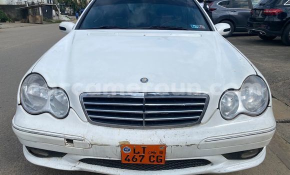 Buy Used Mercedes‒Benz C–Class White Car in Douala in Littoral Cameroon Buy Used Mercedes‒Benz C–Class White Car in Douala in Littoral Cameroon