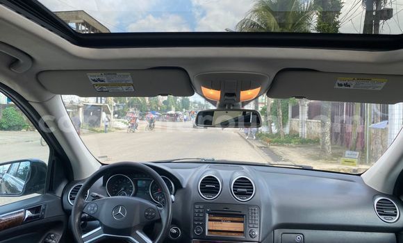 Acheter Import Voiture Mercedes‒Benz ML–Class Noir à Douala, Littoral Cameroon Acheter Import Voiture Mercedes‒Benz ML–Class Noir à Douala, Littoral Cameroon