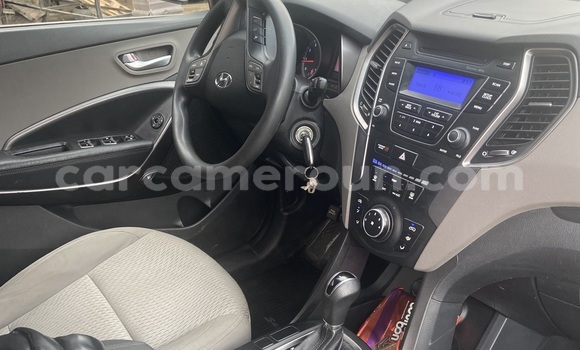 Sayi Imported Hyundai Santa Fe Sauran Mota in Douala a Ƙasar Kamaru Sayi Imported Hyundai Santa Fe Sauran Mota in Douala a Ƙasar Kamaru