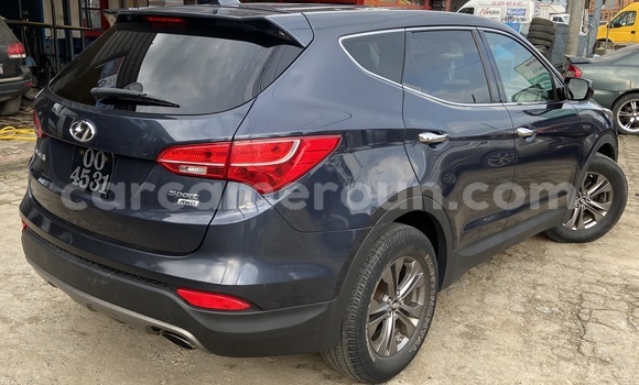 Sayi Imported Hyundai Santa Fe Sauran Mota in Douala a Ƙasar Kamaru Sayi Imported Hyundai Santa Fe Sauran Mota in Douala a Ƙasar Kamaru