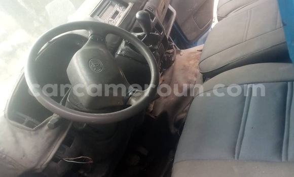 Buy Used Toyota Hiace Blue Car in Douala in Littoral Cameroon Buy Used Toyota Hiace Blue Car in Douala in Littoral Cameroon
