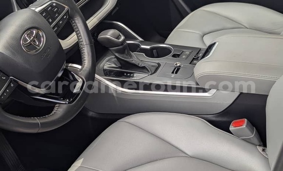 Buy Import Toyota Highlander Other Car in Douala in Littoral Cameroon Buy Import Toyota Highlander Other Car in Douala in Littoral Cameroon