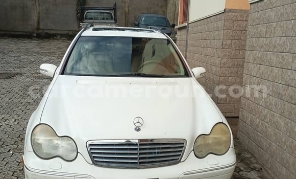 Buy Import Mercedes‒Benz C–Class White Car in Douala in Littoral Cameroon