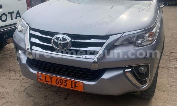 Acheter Occasion Voiture Toyota Fortuner Gris à Douala, Littoral Cameroon
