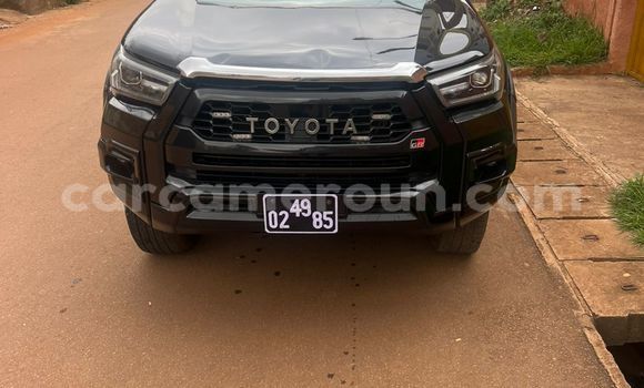 Acheter Occasion Voiture Toyota Hilux Noir à Yaoundé, Central Cameroon Acheter Occasion Voiture Toyota Hilux Noir à Yaoundé, Central Cameroon