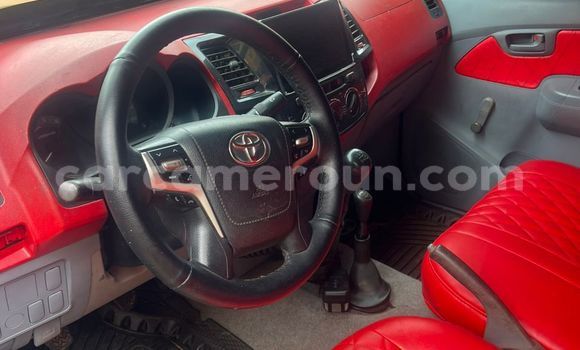 Acheter Occasion Voiture Toyota Hilux Noir à Yaoundé, Central Cameroon Acheter Occasion Voiture Toyota Hilux Noir à Yaoundé, Central Cameroon