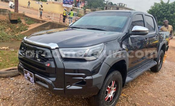 Acheter Occasion Voiture Toyota Hilux Noir à Yaoundé, Central Cameroon Acheter Occasion Voiture Toyota Hilux Noir à Yaoundé, Central Cameroon