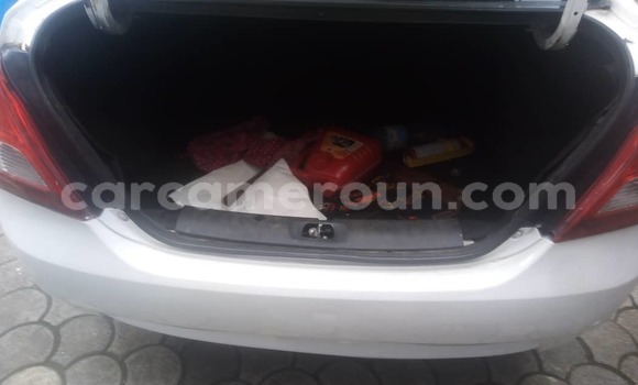 Acheter Occasion Voiture Suzuki Swift Blanc à Douala, Littoral Cameroon Acheter Occasion Voiture Suzuki Swift Blanc à Douala, Littoral Cameroon