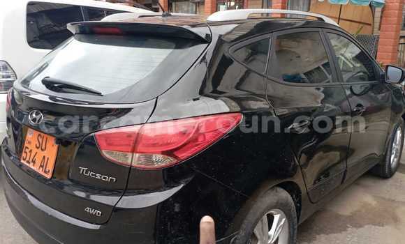 Sayi Na hannu Hyundai Tucson Black Mota in Douala a Ƙasar Kamaru Sayi Na hannu Hyundai Tucson Black Mota in Douala a Ƙasar Kamaru