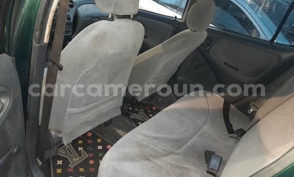 Acheter Neuf Voiture Toyota Yaris Vert à Yaoundé, Central Cameroon Acheter Neuf Voiture Toyota Yaris Vert à Yaoundé, Central Cameroon