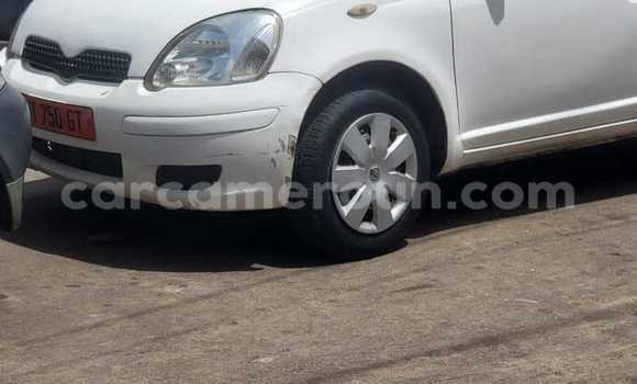 Sayi Na hannu Toyota Yaris White Mota in Douala a Ƙasar Kamaru Sayi Na hannu Toyota Yaris White Mota in Douala a Ƙasar Kamaru