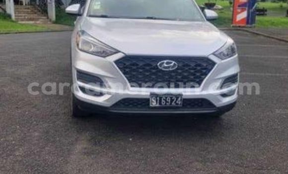 Sayi Na hannu Hyundai Tucson White Mota in Yaounde a Babban Kamaru