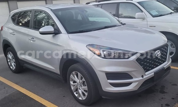 Acheter Occasion Voiture Hyundai Tucson Blanc à Yaoundé, Central Cameroon Acheter Occasion Voiture Hyundai Tucson Blanc à Yaoundé, Central Cameroon