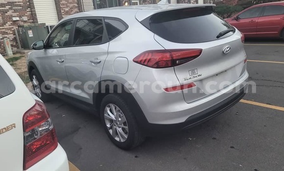 Acheter Occasion Voiture Hyundai Tucson Blanc à Yaoundé, Central Cameroon Acheter Occasion Voiture Hyundai Tucson Blanc à Yaoundé, Central Cameroon