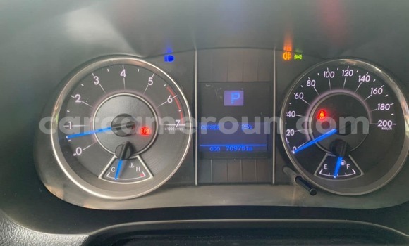 Acheter Occasion Voiture Toyota Fortuner Blanc à Yaoundé, Central Cameroon Acheter Occasion Voiture Toyota Fortuner Blanc à Yaoundé, Central Cameroon