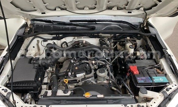 Acheter Occasion Voiture Toyota Fortuner Blanc à Yaoundé, Central Cameroon Acheter Occasion Voiture Toyota Fortuner Blanc à Yaoundé, Central Cameroon