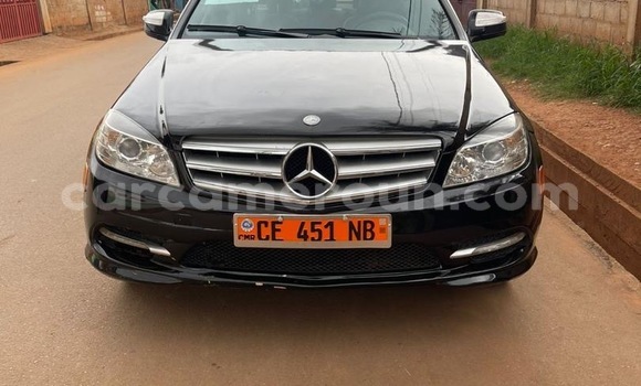 Buy Used Mercedes‒Benz C–Class Black Car in Douala in Littoral Cameroon