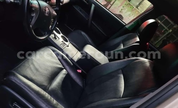 Sayi Na hannu Toyota Highlander M Mota in Douala a Ƙasar Kamaru Sayi Na hannu Toyota Highlander M Mota in Douala a Ƙasar Kamaru