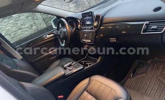 Sayi Sabo Mercedes‒Benz GLE White Mota in Douala a Ƙasar Kamaru Sayi Sabo Mercedes‒Benz GLE White Mota in Douala a Ƙasar Kamaru