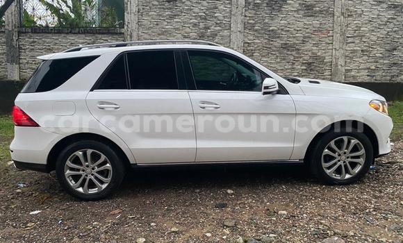 Sayi Sabo Mercedes‒Benz GLE White Mota in Douala a Ƙasar Kamaru Sayi Sabo Mercedes‒Benz GLE White Mota in Douala a Ƙasar Kamaru