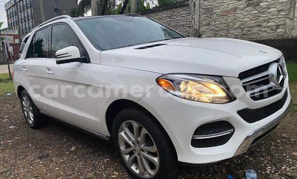 Sayi Sabo Mercedes‒Benz GLE White Mota in Douala a Ƙasar Kamaru Sayi Sabo Mercedes‒Benz GLE White Mota in Douala a Ƙasar Kamaru