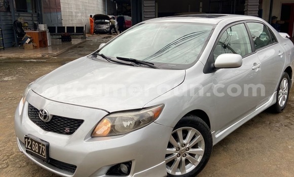 Sayi Imported Toyota Corolla Sauran Mota in Douala a Ƙasar Kamaru