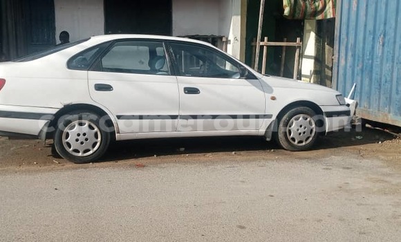 Acheter Occasion Voiture Toyota Carina Blanc à Douala, Littoral Cameroon Acheter Occasion Voiture Toyota Carina Blanc à Douala, Littoral Cameroon