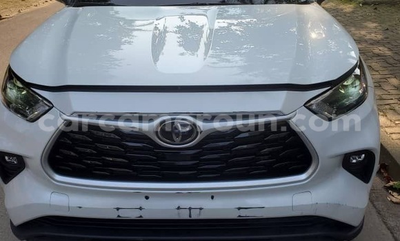 Acheter Import Voiture Toyota Highlander Blanc à Douala, Littoral Cameroon Acheter Import Voiture Toyota Highlander Blanc à Douala, Littoral Cameroon