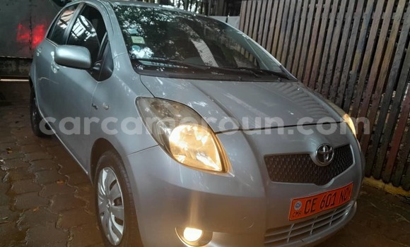 Acheter Occasion Voiture Toyota Yaris Gris à Yaoundé, Central Cameroon Acheter Occasion Voiture Toyota Yaris Gris à Yaoundé, Central Cameroon