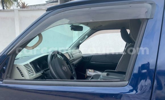 Buy Used Toyota Hiace Blue Car in Douala in Littoral Cameroon Buy Used Toyota Hiace Blue Car in Douala in Littoral Cameroon