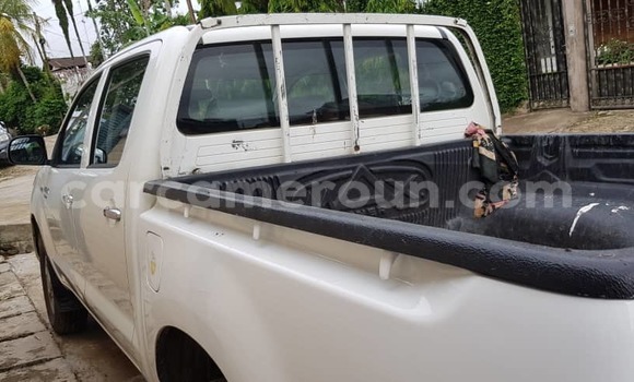 Acheter Occasion Voiture Toyota Hilux Blanc à Douala, Littoral Cameroon Acheter Occasion Voiture Toyota Hilux Blanc à Douala, Littoral Cameroon