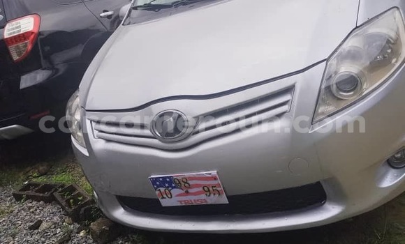 Sayi Sabo Toyota Auris Sauran Mota in Douala a Ƙasar Kamaru
