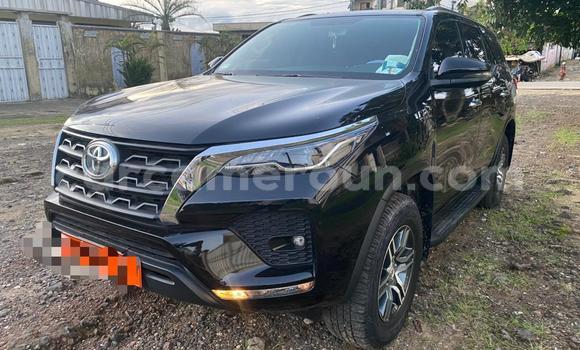 Acheter Neuf Voiture Toyota Fortuner Noir à Douala, Littoral Cameroon Acheter Neuf Voiture Toyota Fortuner Noir à Douala, Littoral Cameroon