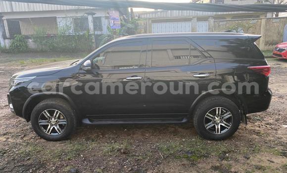 Acheter Neuf Voiture Toyota Fortuner Noir à Douala, Littoral Cameroon Acheter Neuf Voiture Toyota Fortuner Noir à Douala, Littoral Cameroon