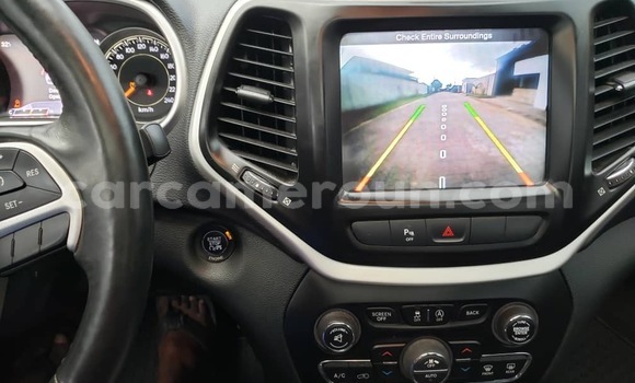 Acheter Import Voiture Jeep Cherokee Noir à Douala, Littoral Cameroon Acheter Import Voiture Jeep Cherokee Noir à Douala, Littoral Cameroon