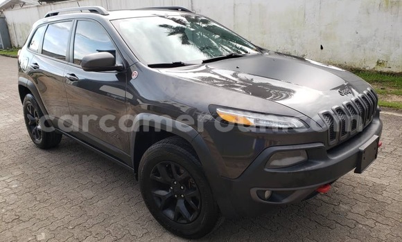 Acheter Import Voiture Jeep Cherokee Noir à Douala, Littoral Cameroon Acheter Import Voiture Jeep Cherokee Noir à Douala, Littoral Cameroon