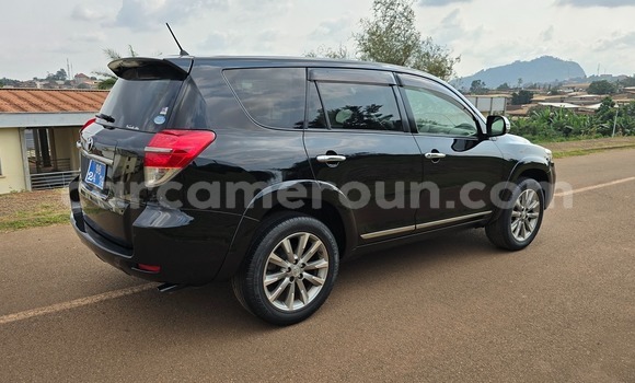 Sayi Na hannu Toyota Vanguard Black Mota in Yaounde a Babban Kamaru