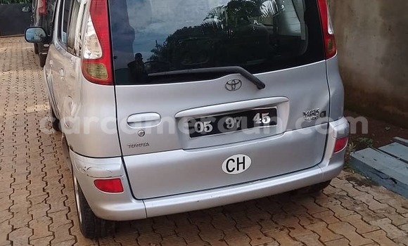 Sayi Na hannu Toyota Verso Blue Mota in Yaounde a Babban Kamaru Sayi Na hannu Toyota Verso Blue Mota in Yaounde a Babban Kamaru