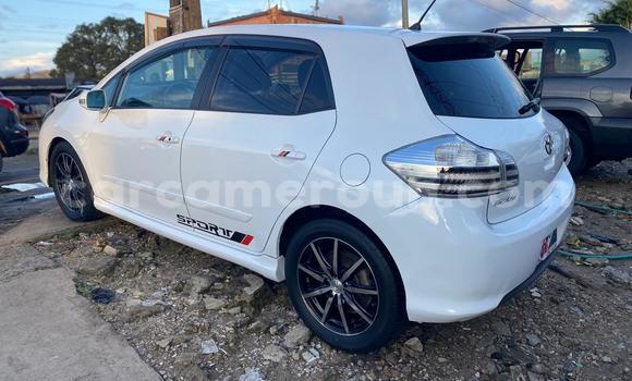 Acheter Neuf Voiture Toyota Blade Blanc à Douala, Littoral Cameroon Acheter Neuf Voiture Toyota Blade Blanc à Douala, Littoral Cameroon